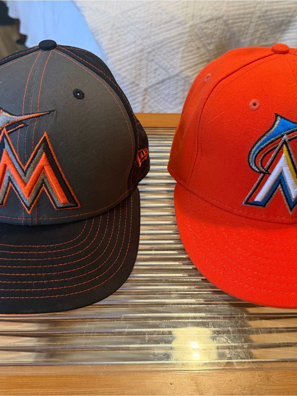 New Era Miami Marlins Two-Tone Men’s Baseball Cap - Orange and Black.
